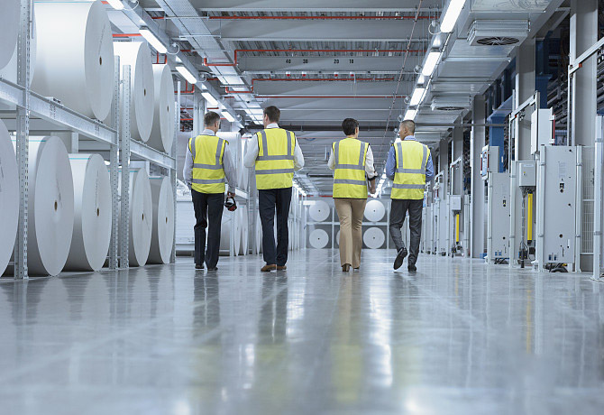 直銷(xiāo)，性?xún)r(jià)比更高